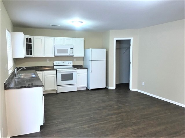 Building Photo - 21630 E Stoll Pl