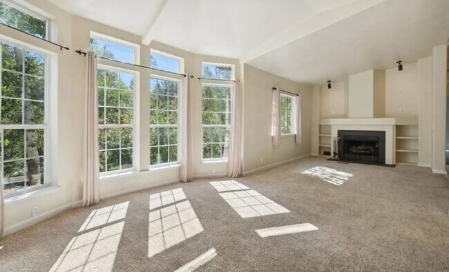 Foto del edificio - 3 Bedroom 2 bath Palmer Lake Home