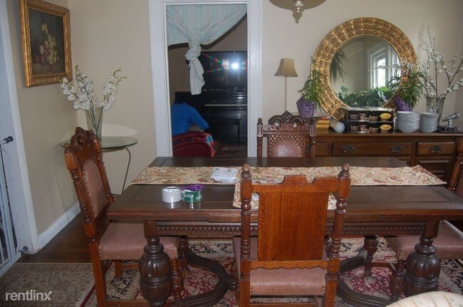 Foto del edificio - 3 br, 2 bath House - 633 Berkley Rd