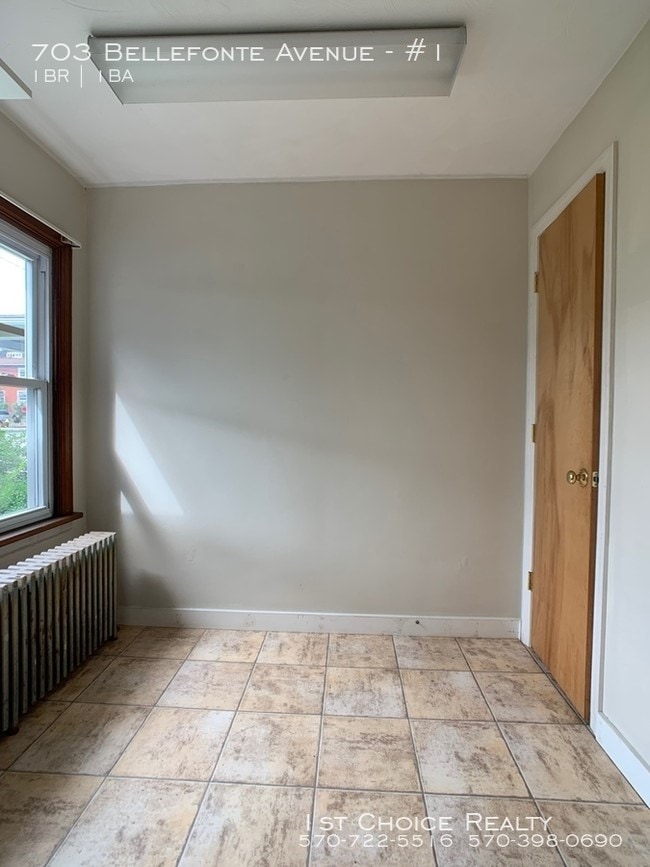 Building Photo - 703 Bellefonte Ave