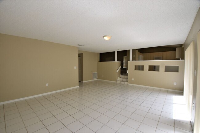 Building Photo - 12334 SW 143rd Ln