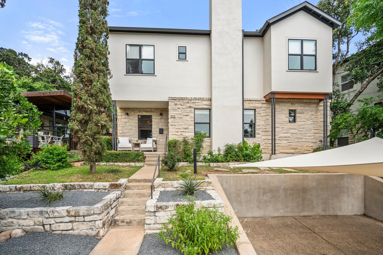 Primary Photo - 1112 Gillespie Pl