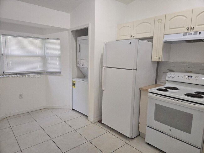 Foto del edificio - 2920 SE 12th Rd