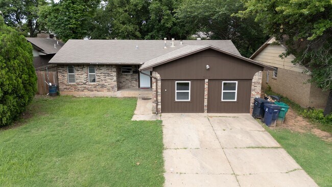 Foto del edificio - Cute 5 Bedroom House!