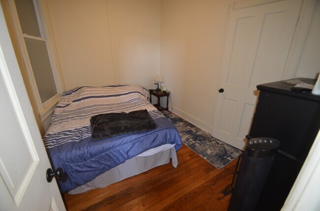 Foto del edificio - 1155 W Dickens Ave