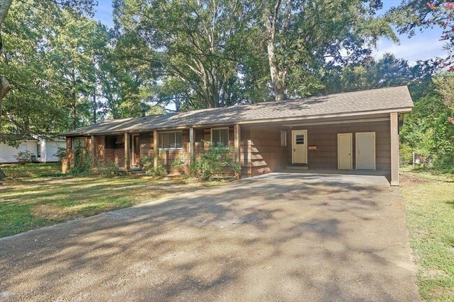 Building Photo - 111 Chiswick Cir