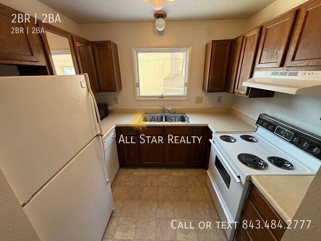 Foto del edificio - 7301 Woburn-1