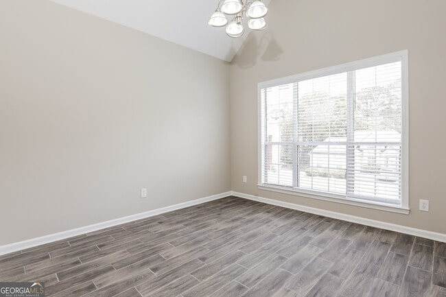 Building Photo - 165 Sawgrass Way