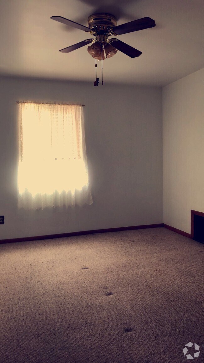 Watson Place Apartments for Rent with a Yard Pittsburgh, PA 5