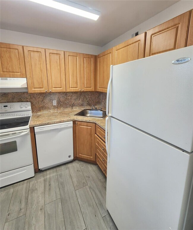 Foto del edificio - 10900 SW 196th St