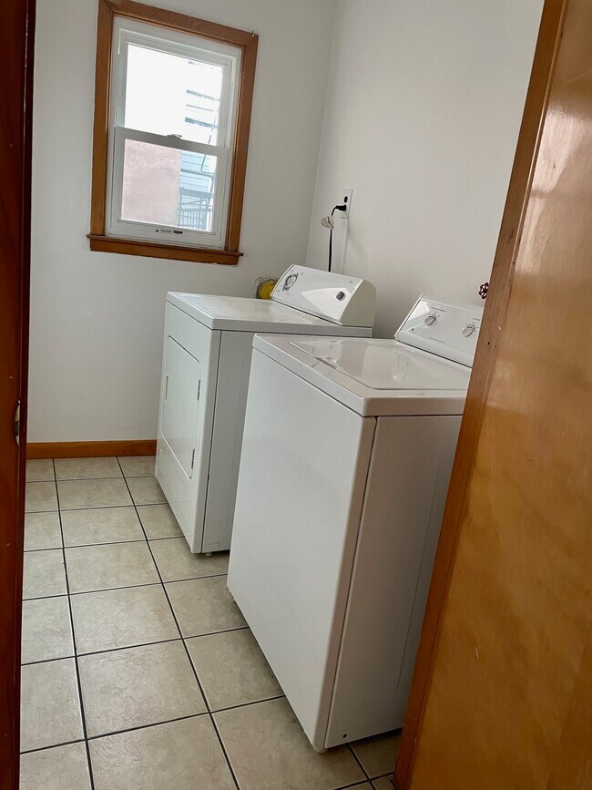 Laundry Room - 200 5th St