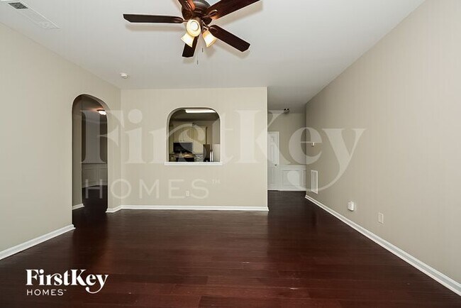 Building Photo - 2537 Shropshire Pl