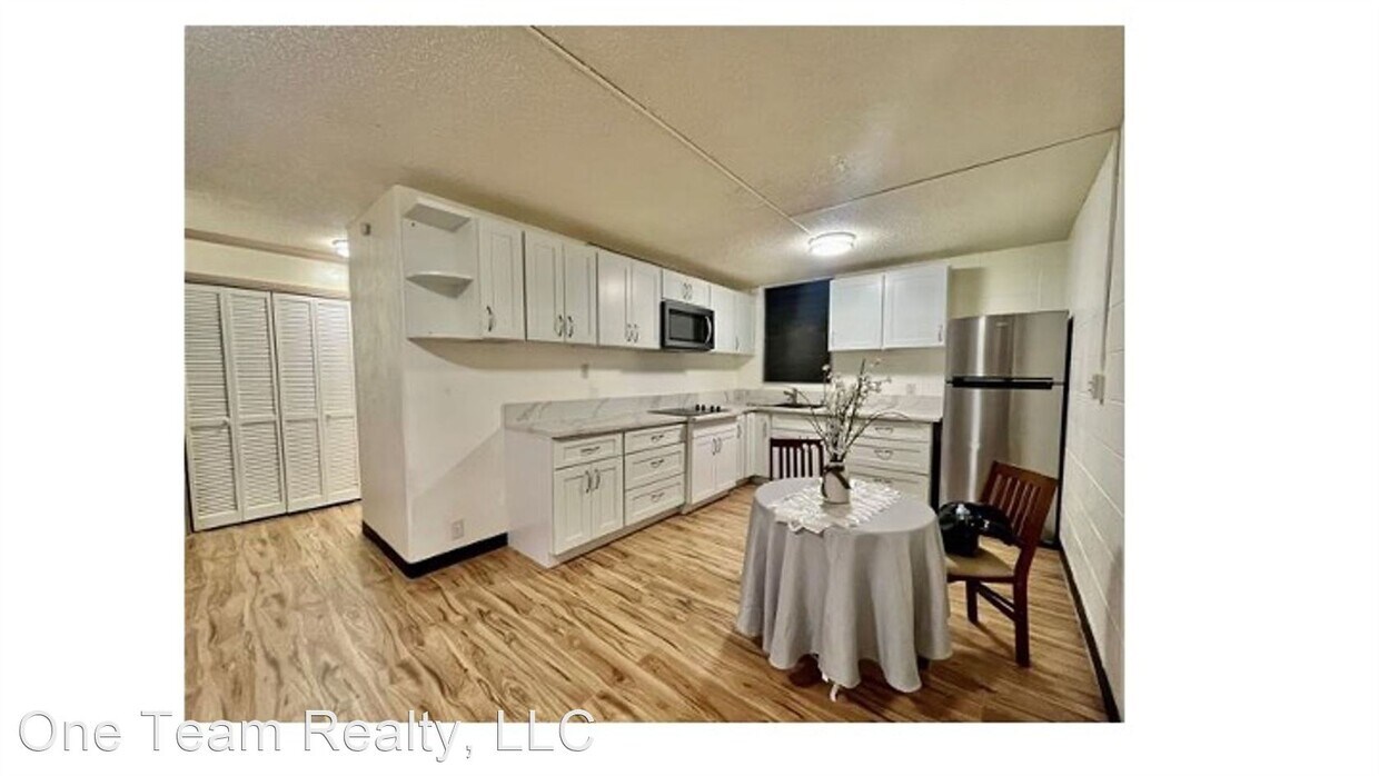 Primary Photo - 2 br, 1 bath House - 94-054 Leolua St, Sui...