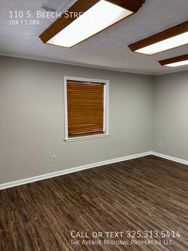 Primary Photo - Remodeled 3-Bedroom Downstairs Unit – Spec...