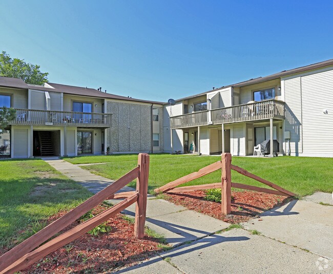 Kimberly Club Apartments Sterling Heights, MI