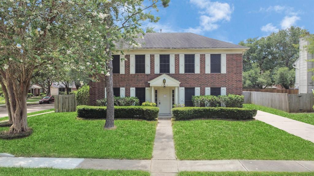 Primary Photo - 2803 Lake Colony Dr