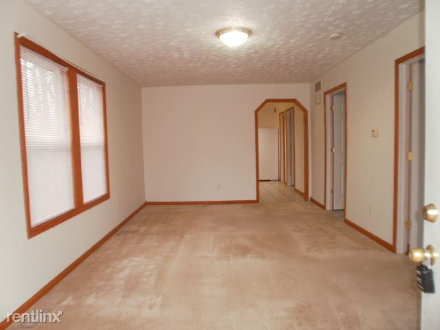 Building Photo - 3916 Oakland Dr