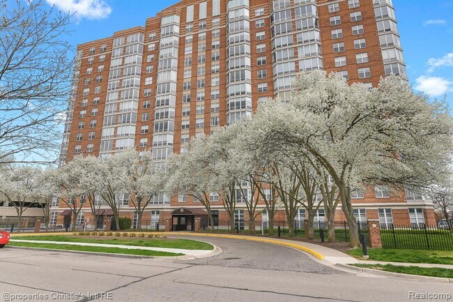 Foto del edificio - 250 E Harbortown Dr