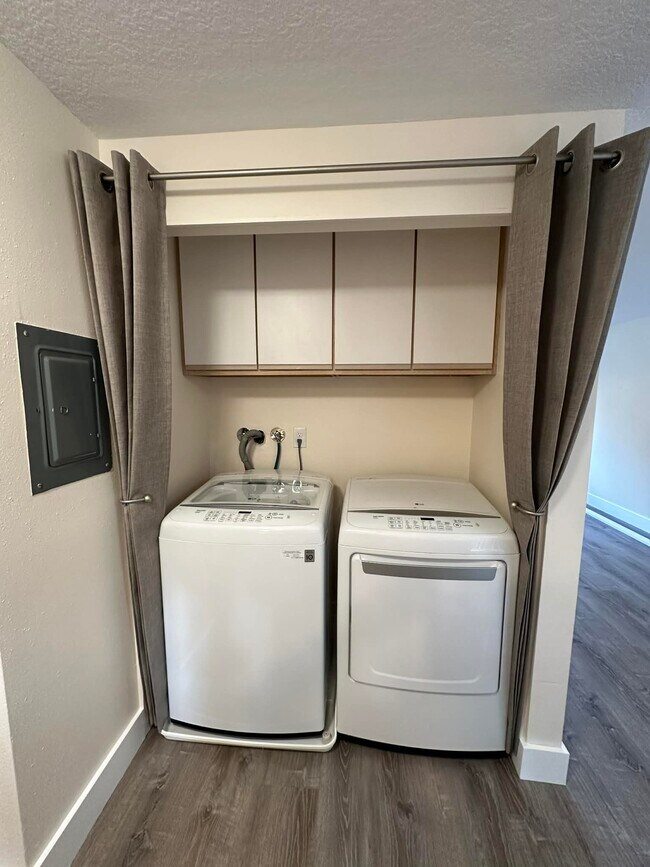 Foto del edificio - 335 SW 1st St