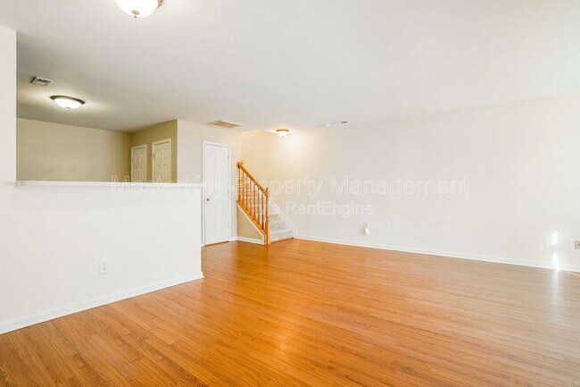 Foto del edificio - 2611 Ivory Run Way