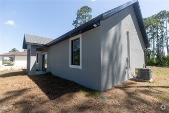 Building Photo - 3105 Myra Ln