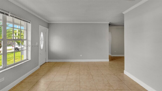 Foto del edificio - 9710 SW 14th St