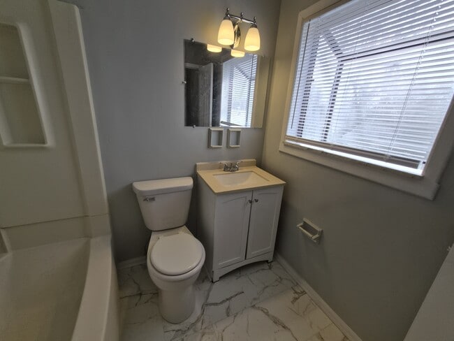 Foto del edificio - 3747 Ireland Dr