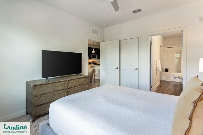 Foto del edificio - 1225 Utica Dr