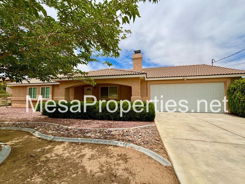 Primary Photo - 16814 Cactus St
