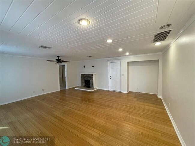 Foto del edificio - 550 SW 14th Ave