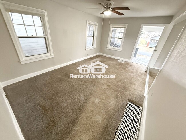 Building Photo - 5418 Olive St