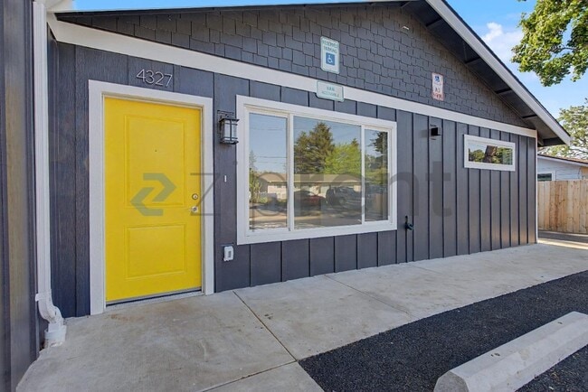 Building Photo - Unit 4327