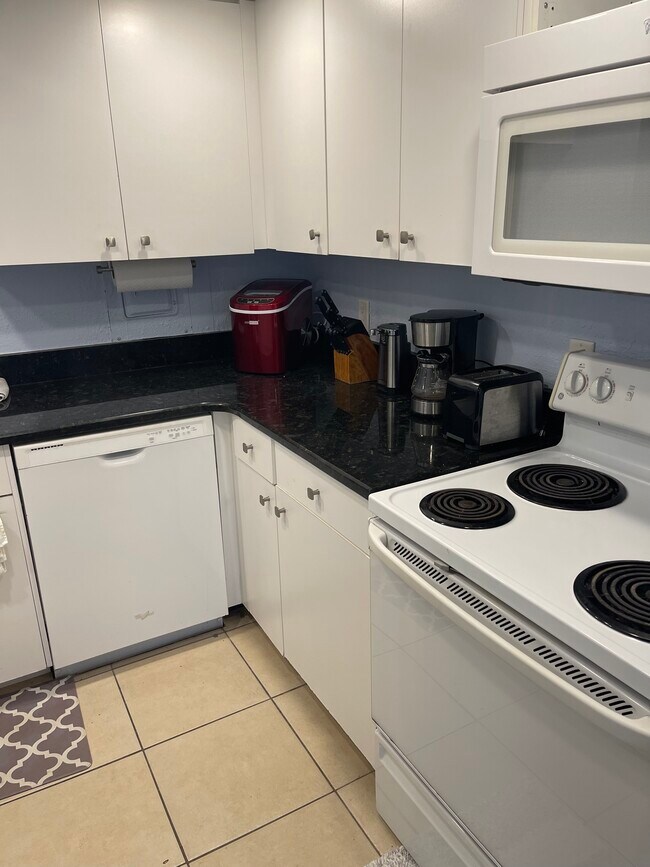 Foto del edificio - 880 Mandalay Ave