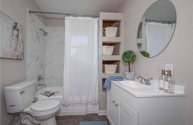 Building Photo - Beautiful Remodeled One-Story Home