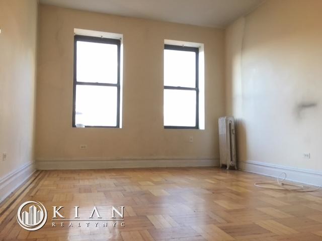 Building Photo - 617 W 141st St