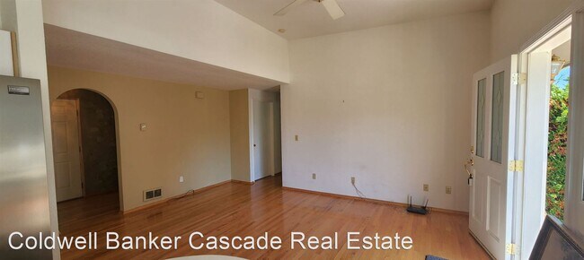 Building Photo - 2 br, 2 bath House - 45 Daisy Way