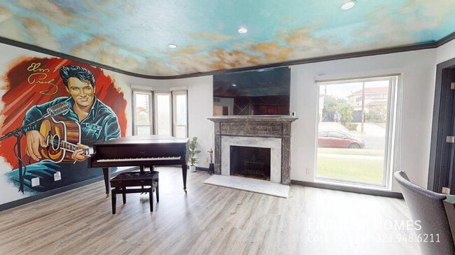 Building Photo - 3453 Floresta Ave
