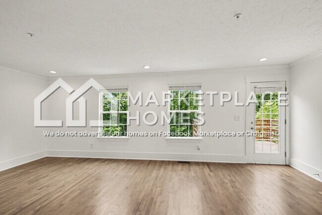 Foto del edificio - 155 Arbor Lp