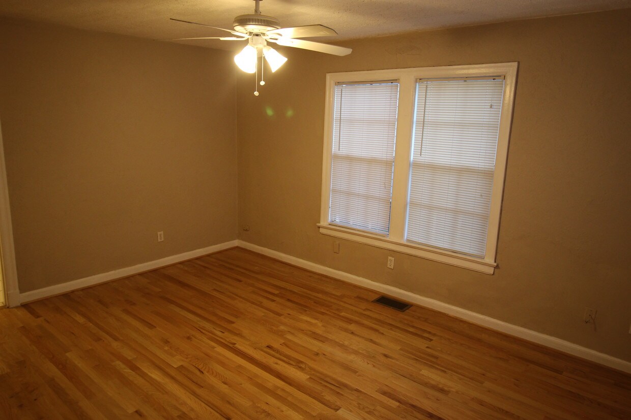 Living Room - 1738 Flagler Ave