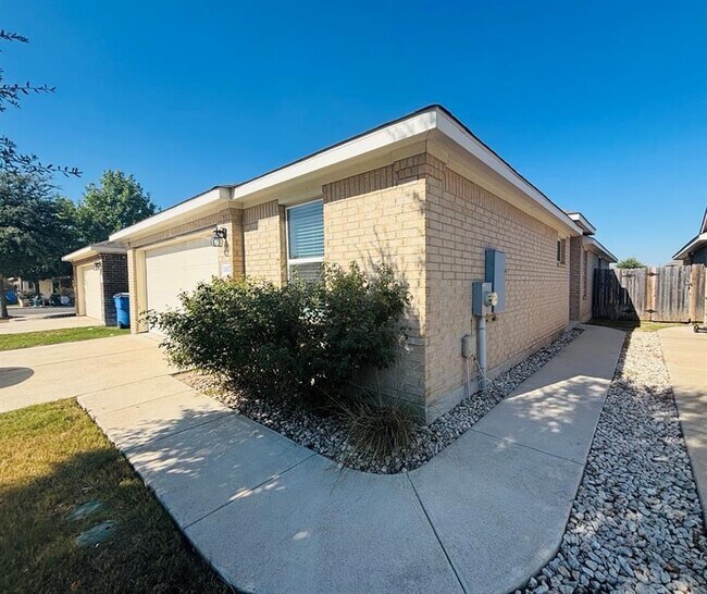 Foto del edificio - 1302 Golden Barley Dr