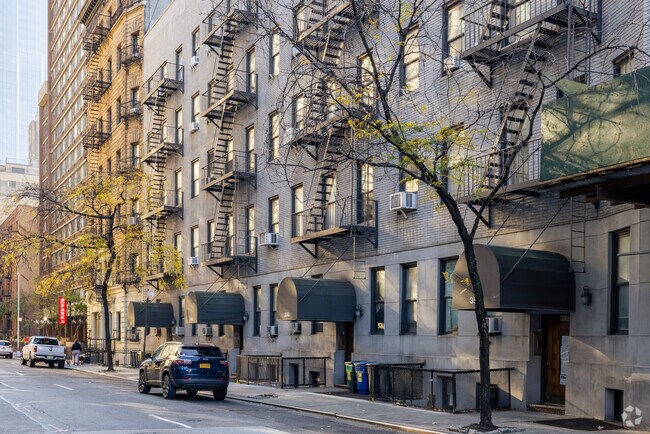 Building Photo - 348-352 W 56th St