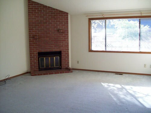 Foto del edificio - 15888 NW Lyndel Ln