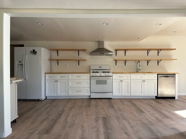 Building Photo - 260 Harmony Dr