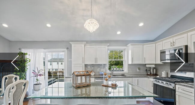 Photo - 119 Pleasant St House