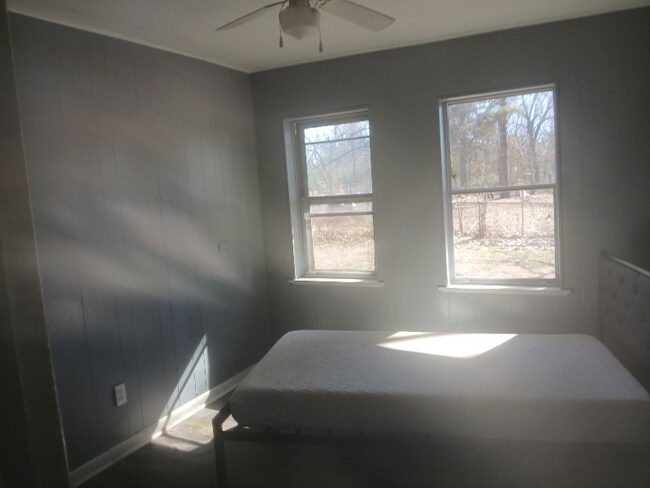 Foto del edificio - 106 S Davis St