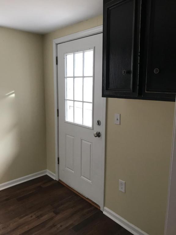 Foto del edificio - 845 E 7th St