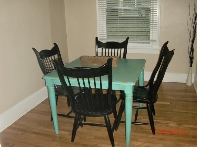 Foto del edificio - 1218 N Highland Ave NE