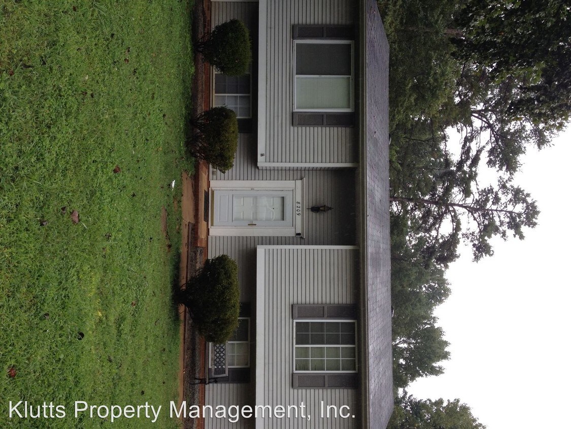 Primary Photo - 8209 Walnut Creek Ln