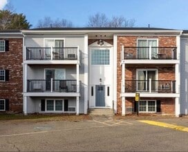 Building Photo - 15 Chapel Hill Dr