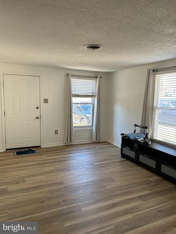 Building Photo - 310 Ridge Ave